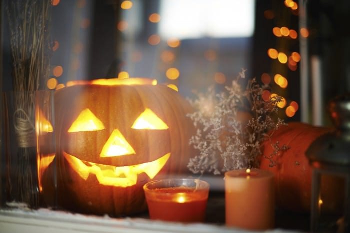 How To Decorate Your Windows For Halloween | Coral Windows